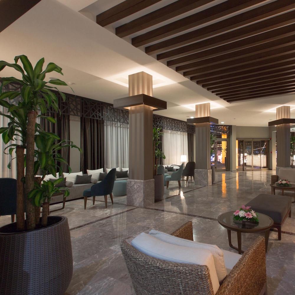 Paloma Marina Suites - Adult Only Κουσάντασι Εξωτερικό φωτογραφία