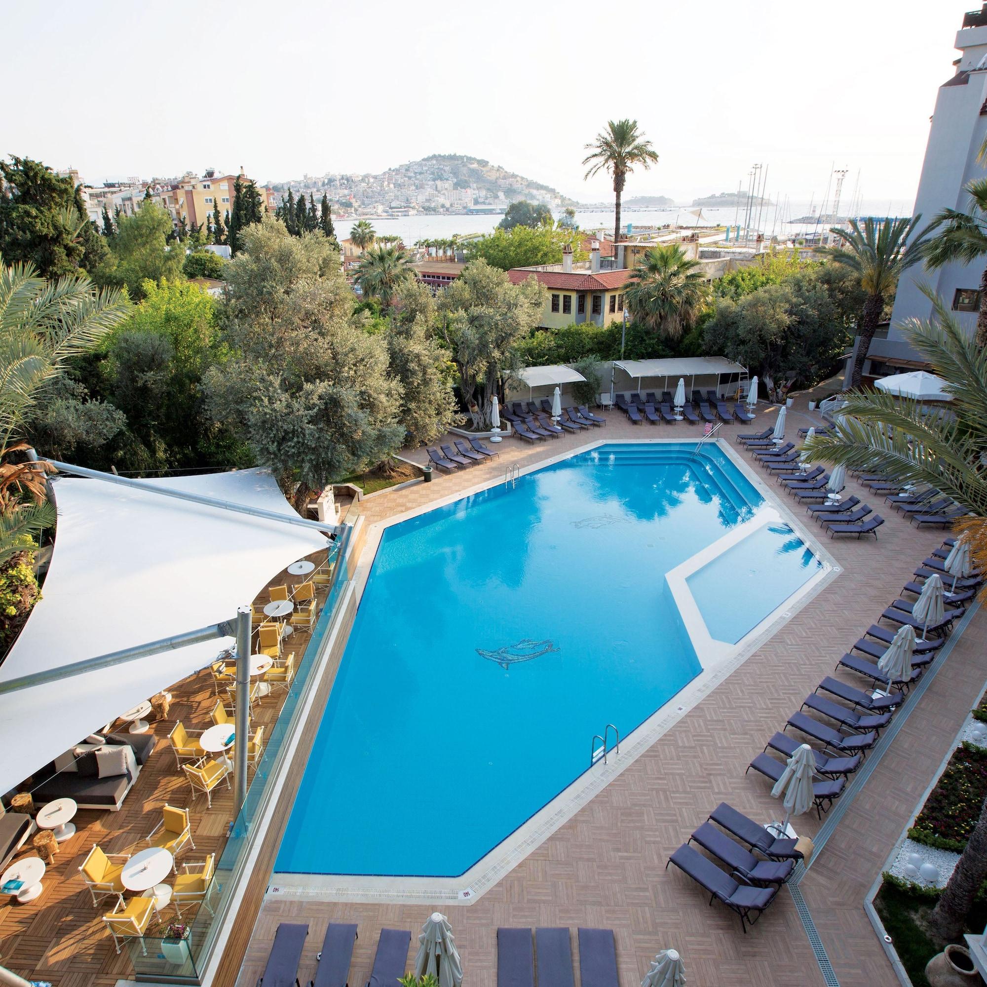 Paloma Marina Suites - Adult Only Κουσάντασι Εξωτερικό φωτογραφία