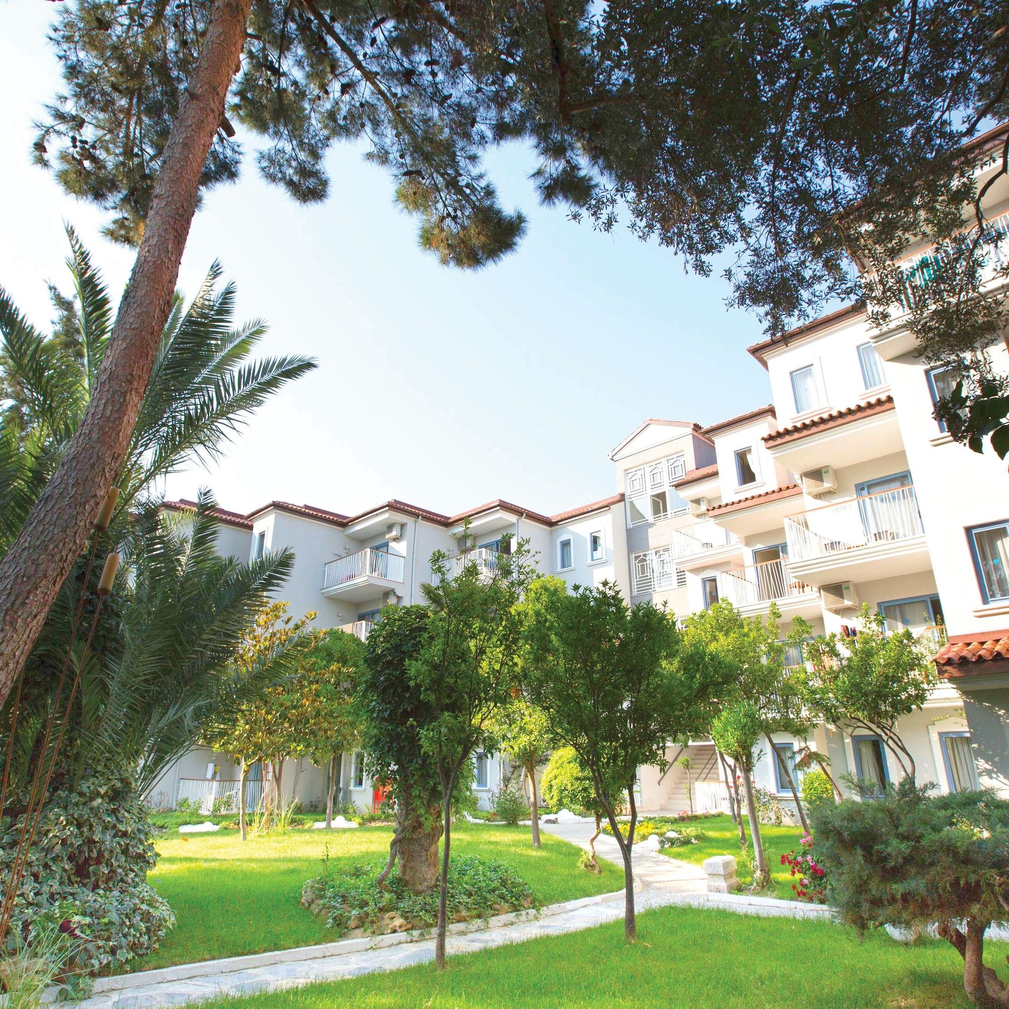 Paloma Marina Suites - Adult Only Κουσάντασι Εξωτερικό φωτογραφία